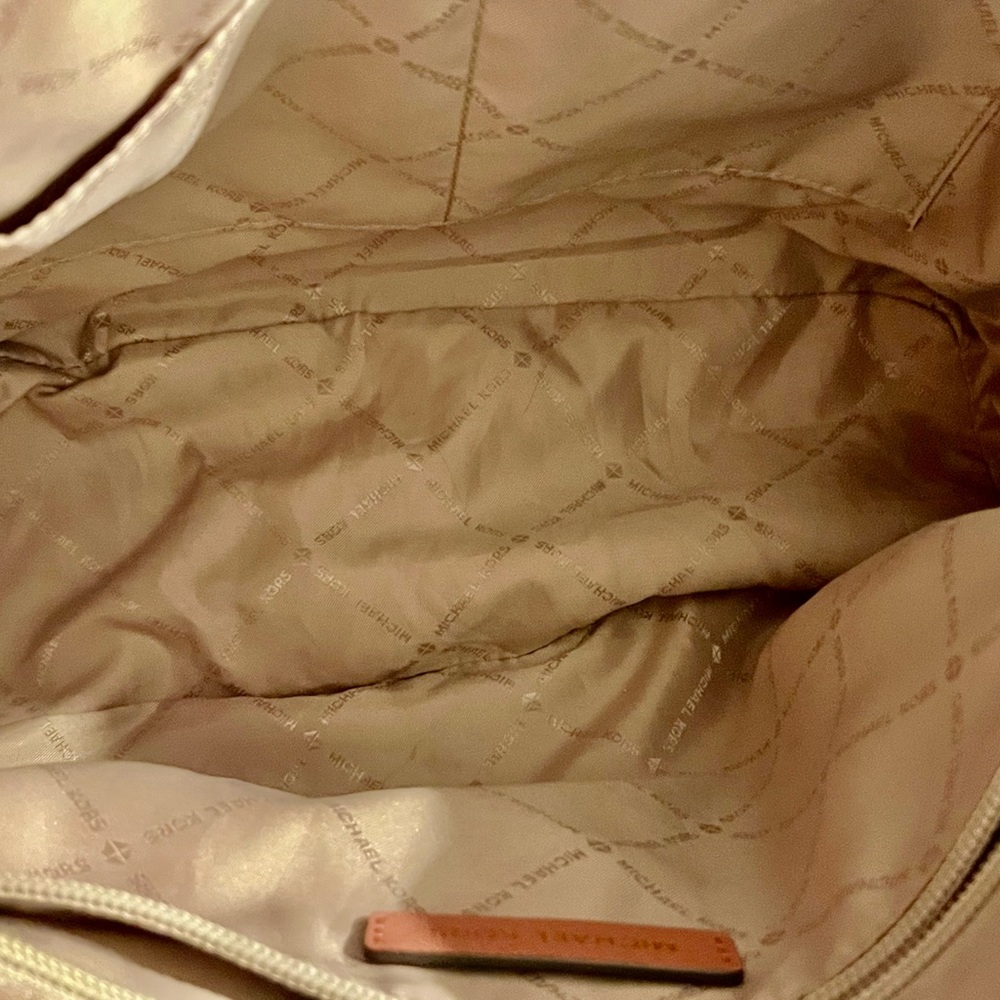 Michael Kors Pink JetSet Leather Tote - Picture 4 of 7